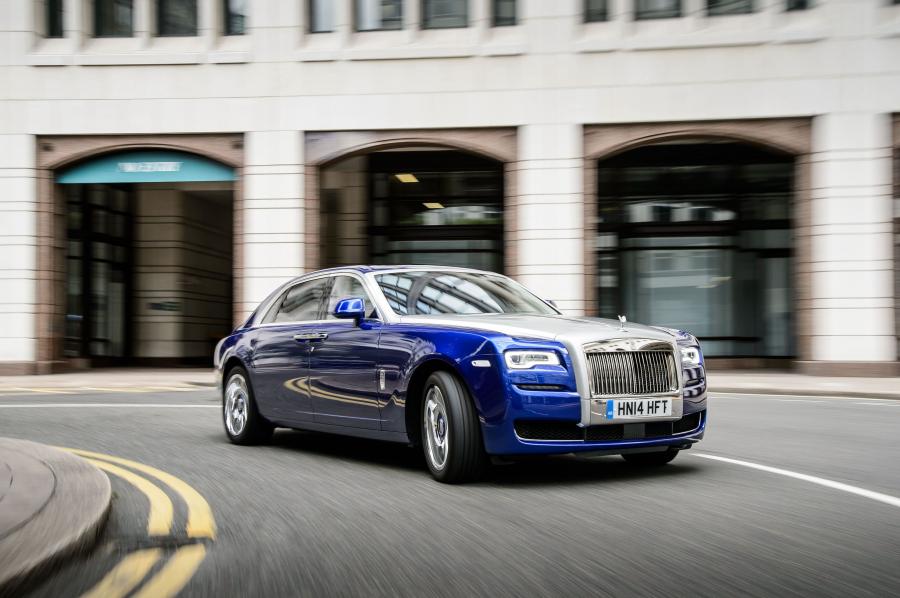  Rolls-Royce Ghost EWB 2014 года  (UK) (фото 4 из 26)